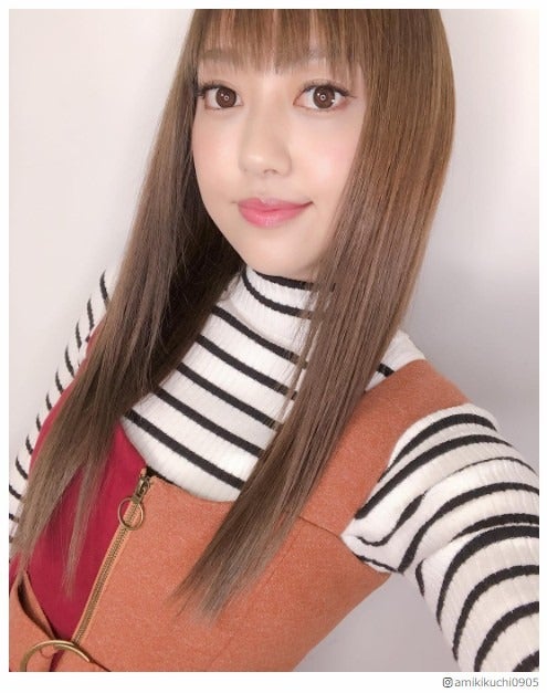菊地亜美、ストレートヘアでイメチェン「大人っぽい」「雰囲気変わった」