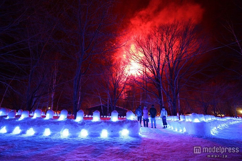 花火と雪灯里会場／画像提供：奥日光高原ホテル