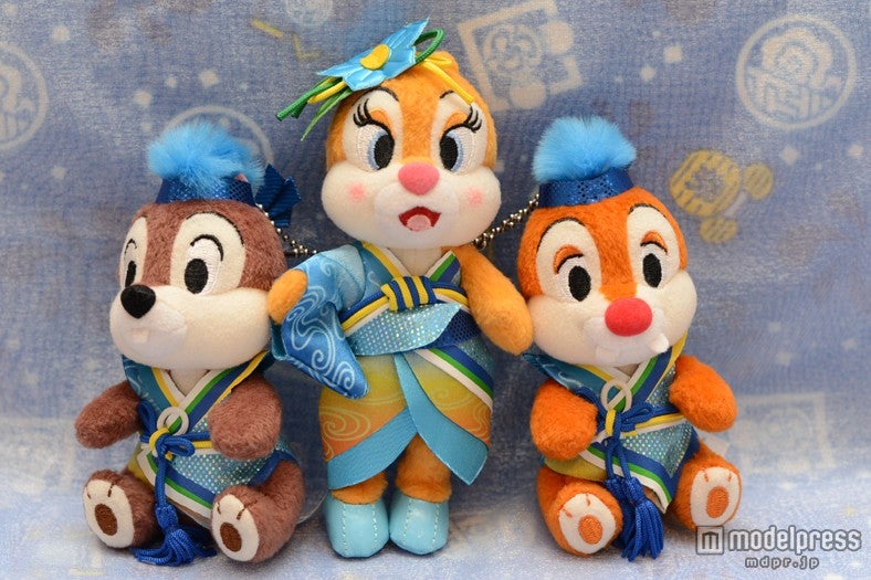 ぬいぐるみバッジ（チップ＆デール　￥2400、クラリス　￥1600）