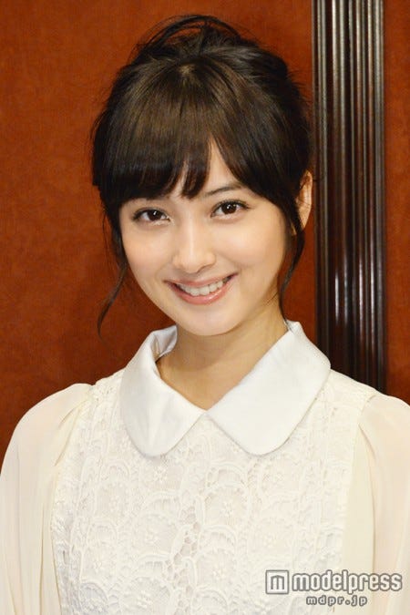 絶やさずキュートな笑顔でインタビューに応えてくれた佐々木希