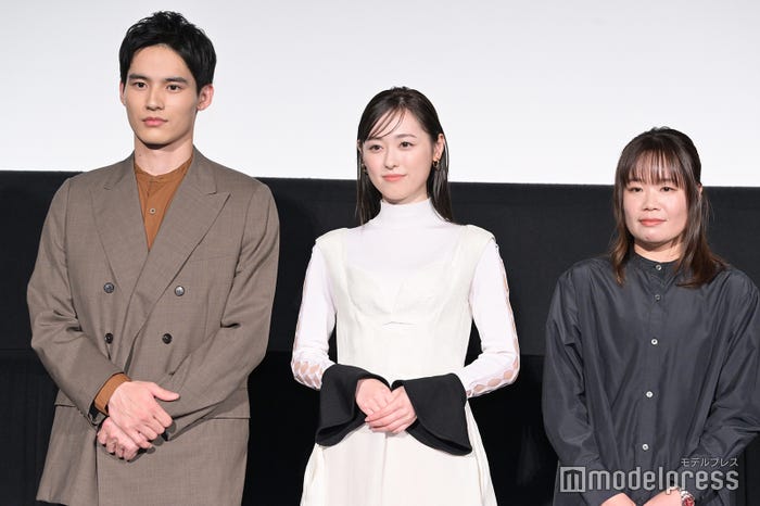 水上恒司、福原遥、汐見夏衛氏(C)モデルプレス