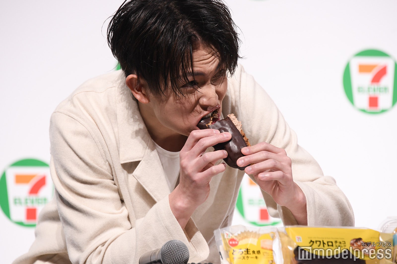 綱啓永（C）モデルプレス