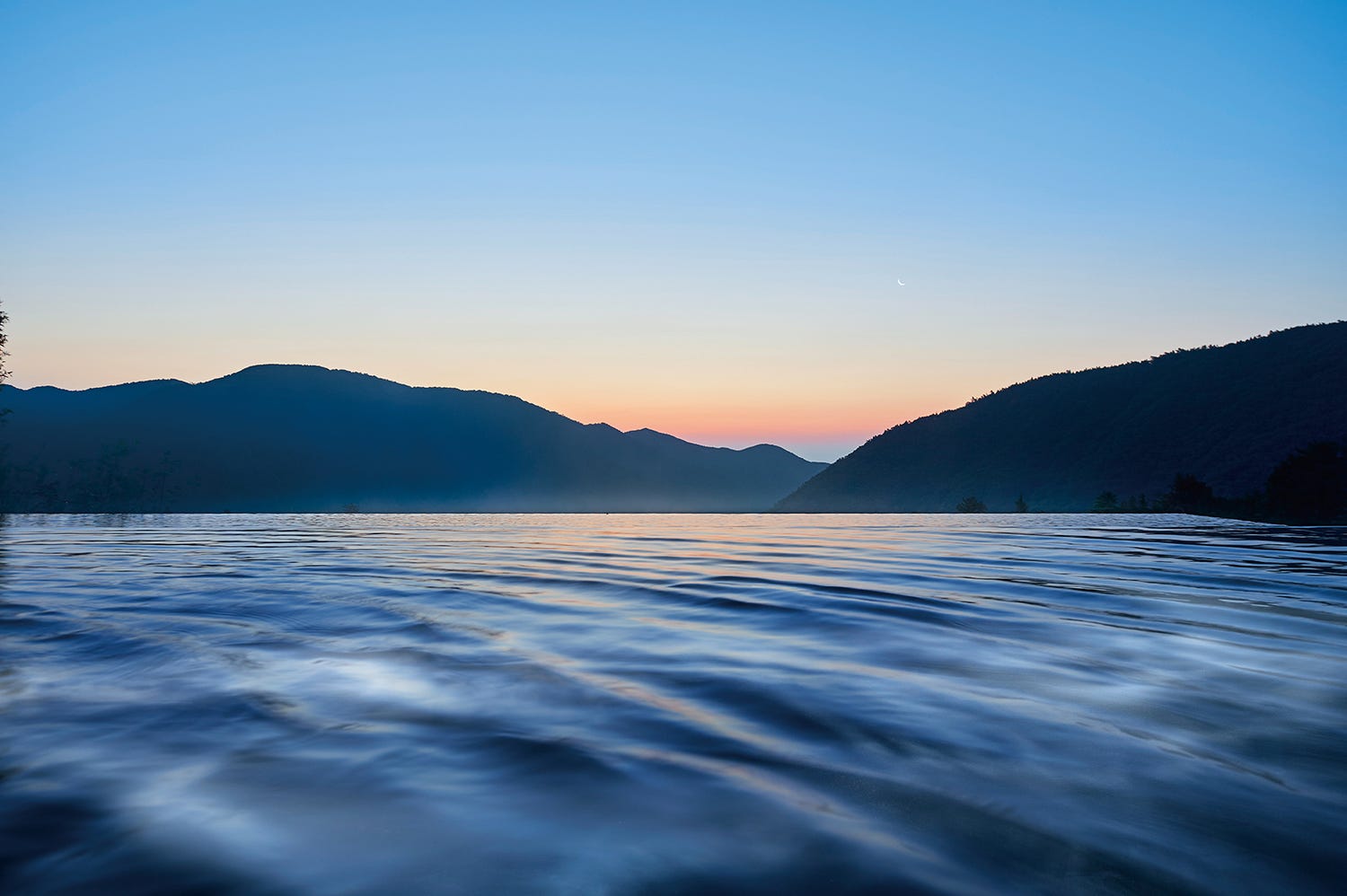 「箱根小涌園 天悠」絶景インフィニティ温泉の宿は記念日旅行もお任せ!大切な人と特別な“祝泊”を