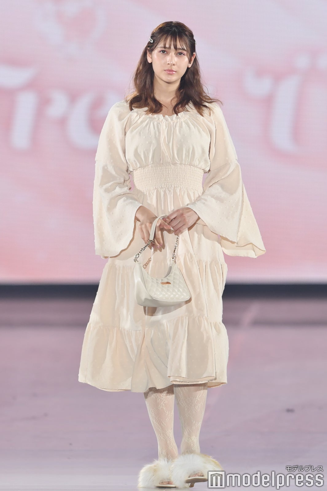 （C）モデルプレス