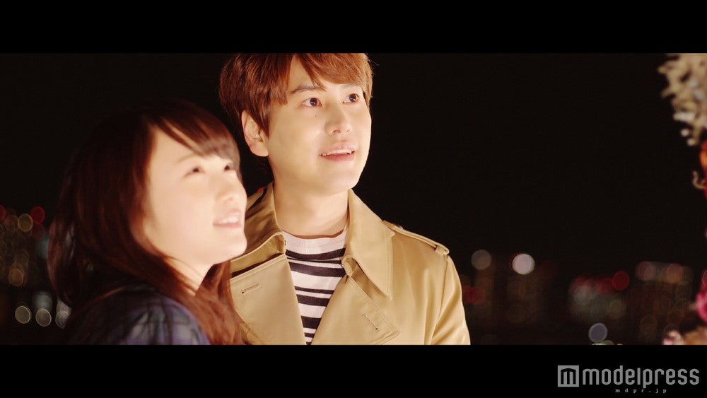 キュヒョン、川栄李奈／「Celebration～君に架ける橋～」MVより