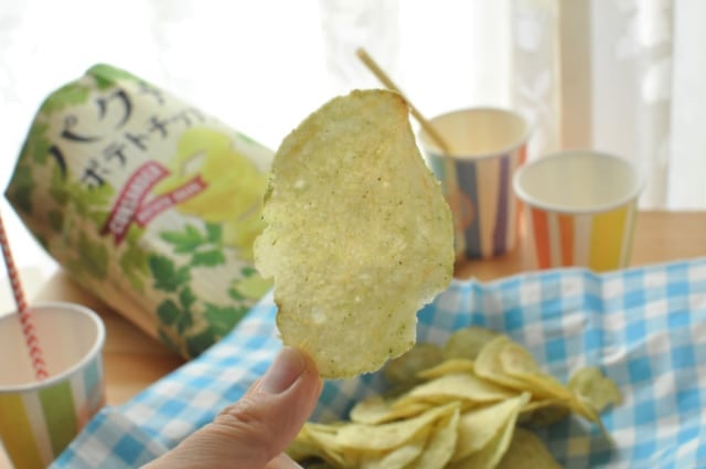 カルディ「パクチーポテトチップス」アップ