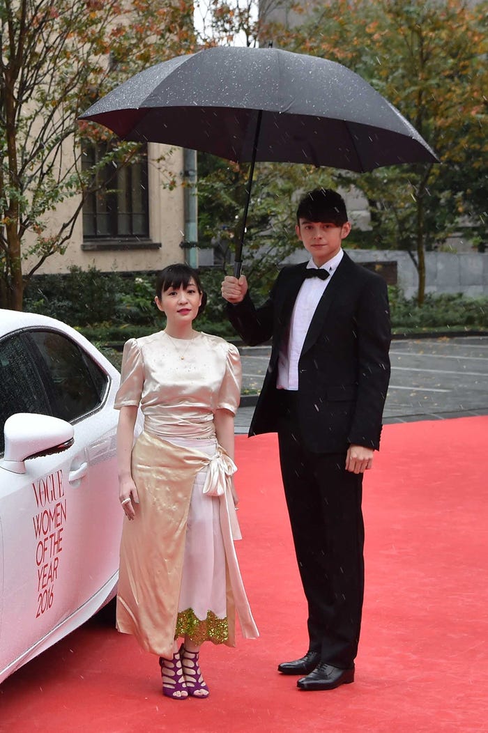 村田沙耶香「VOGUE JAPAN Women of the Year 2016」レッドカーペットの様子