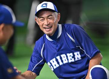イチロー氏 30スイング目に納得の一発 フリー打撃でファン沸かせる