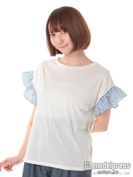 ストライプフリル半袖ドルマンプルオーバー「E hyphen world gallery」4,309円(税込)