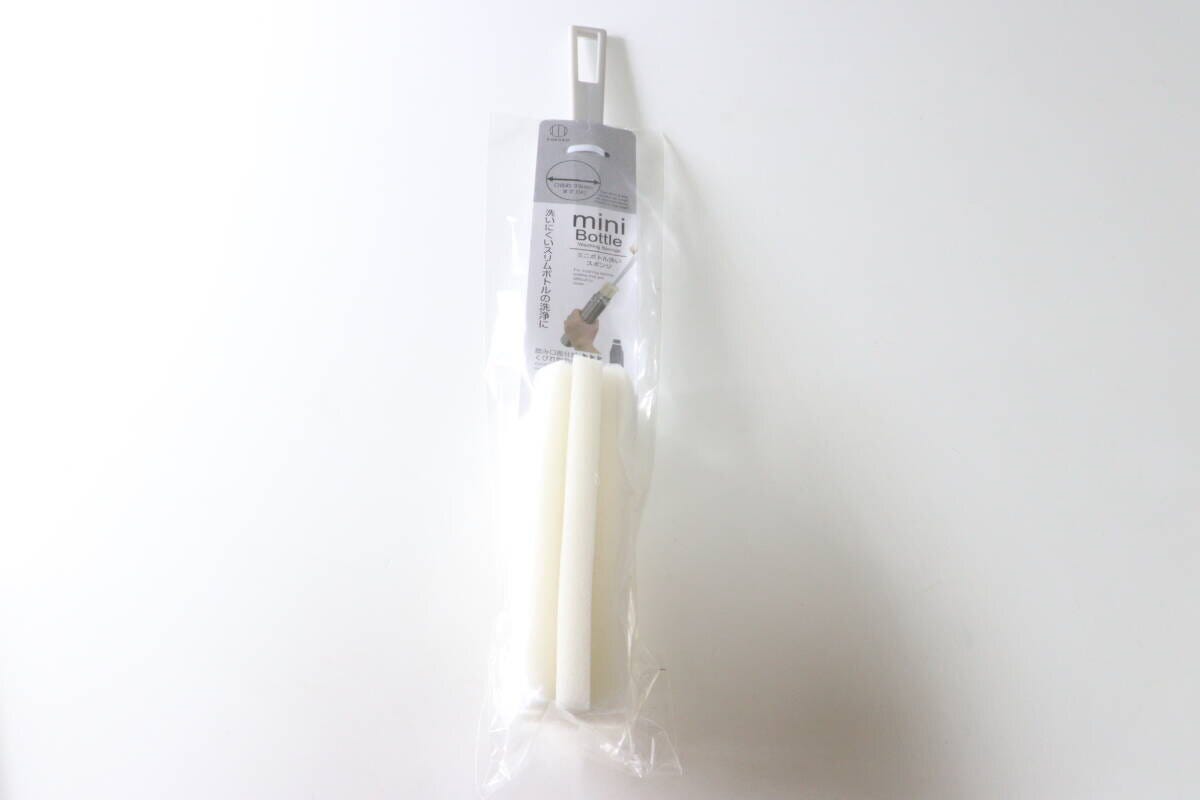 ダイソー　ミニボトル洗いスポンジ　パッケージ