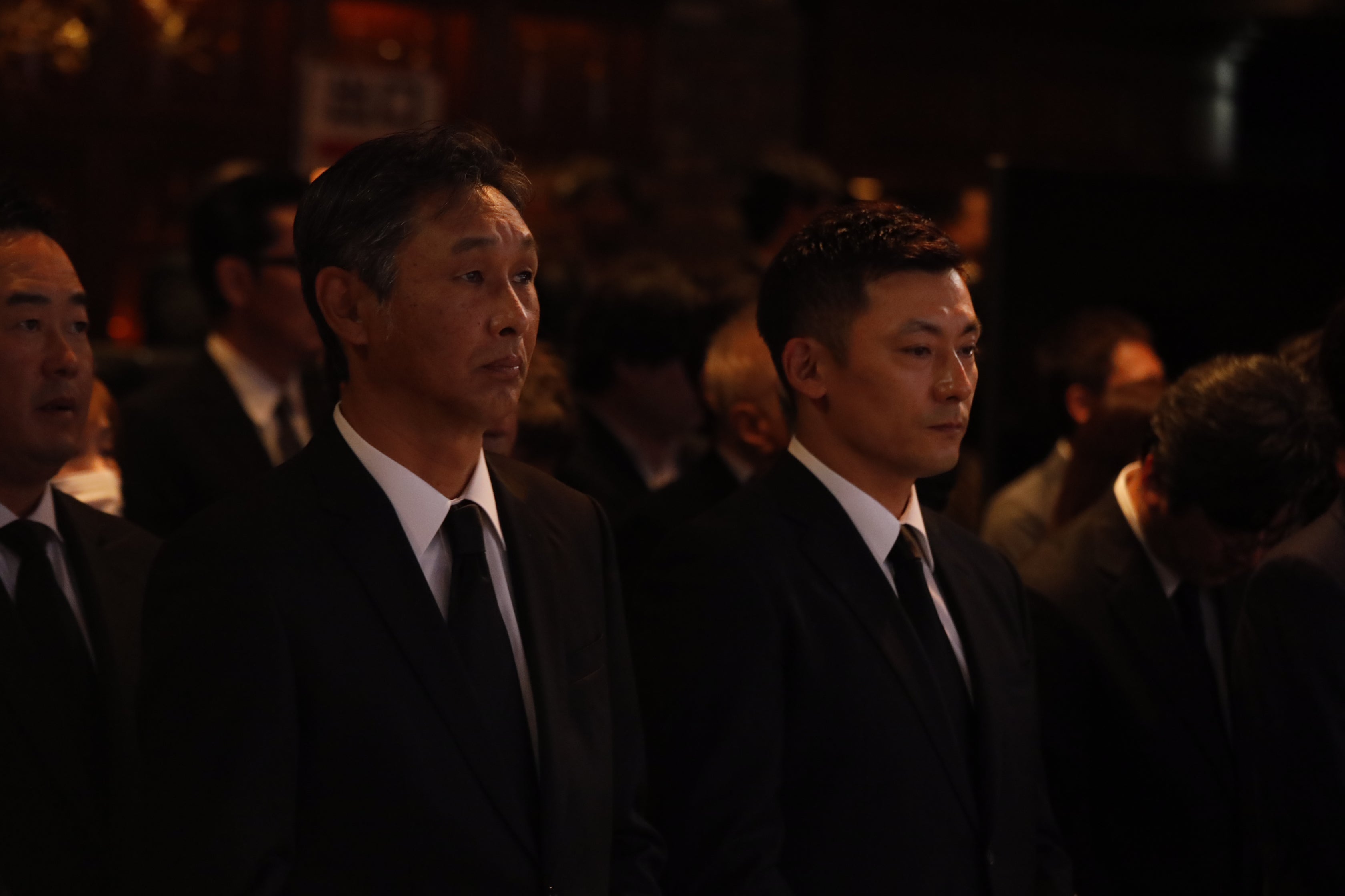 西口文也監督、栗山巧選手（提供写真）