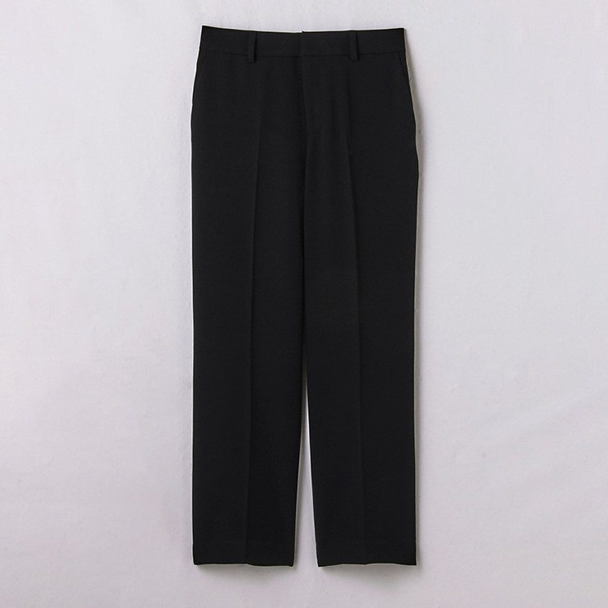 しまむらのストレートパンツ（どこでもっと！）