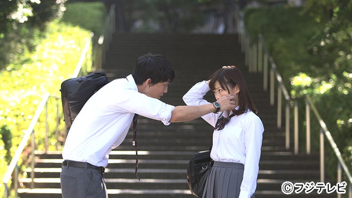 健太郎、伊藤沙莉/「トランジットガールズ」第1話劇中カット/画像提供:フジテレビ
