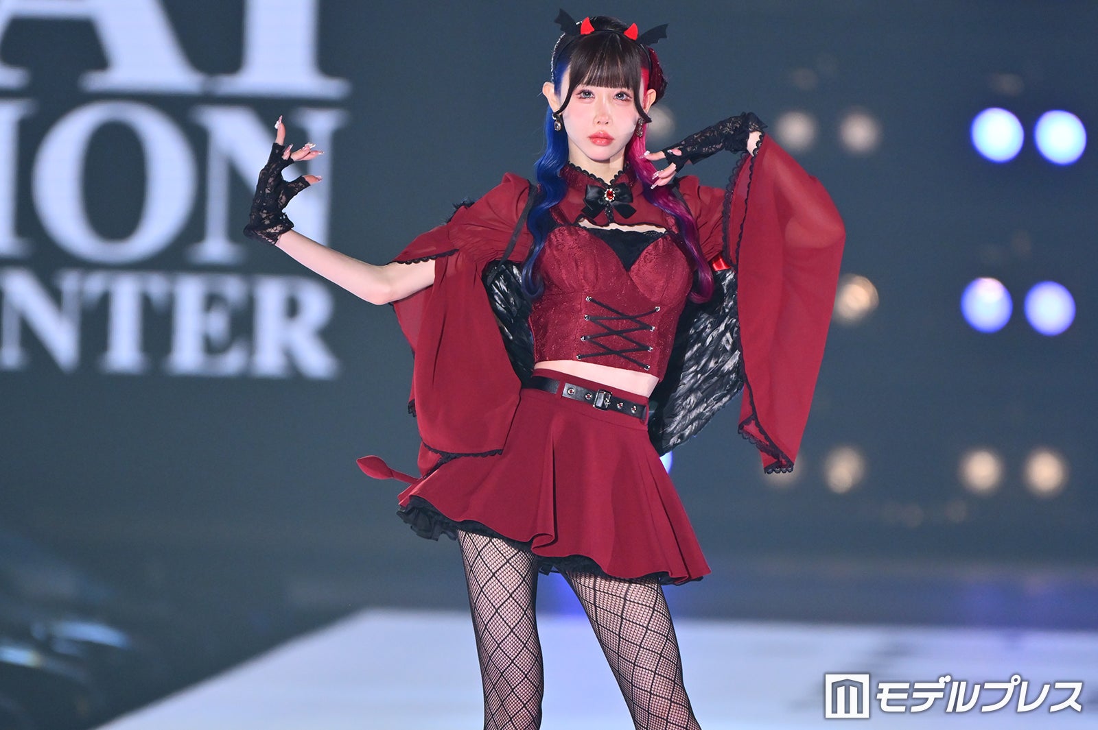 （C）モデルプレス