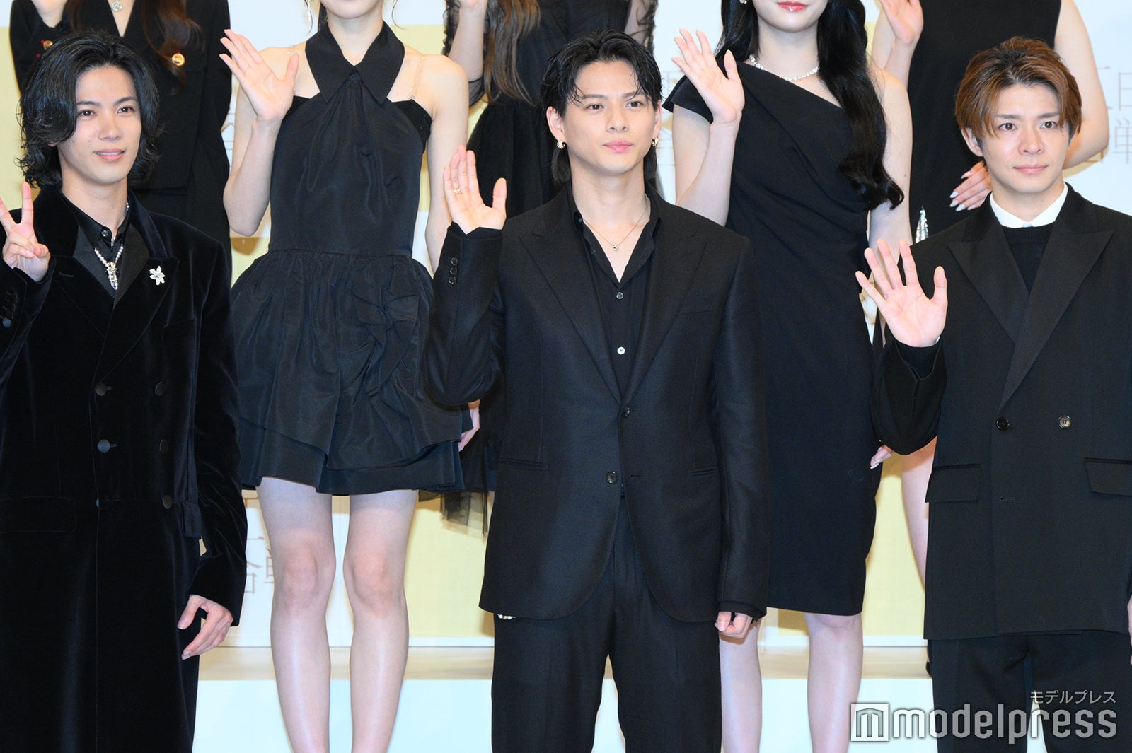 Number_i（左から）神宮寺勇太、平野紫耀、岸優太（C）モデルプレス