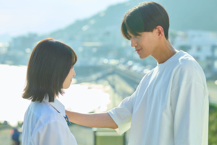 飯沼愛、八木勇征「南くんが恋人!? 」第1話より(C)テレビ朝日