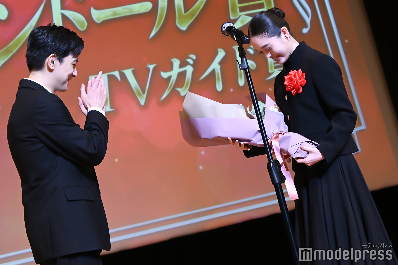 吉沢亮、高石あかり（C）モデルプレス