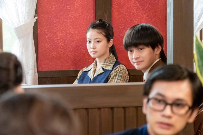 今田美桜、高橋文哉「あんぱん」第104話(C)NHK