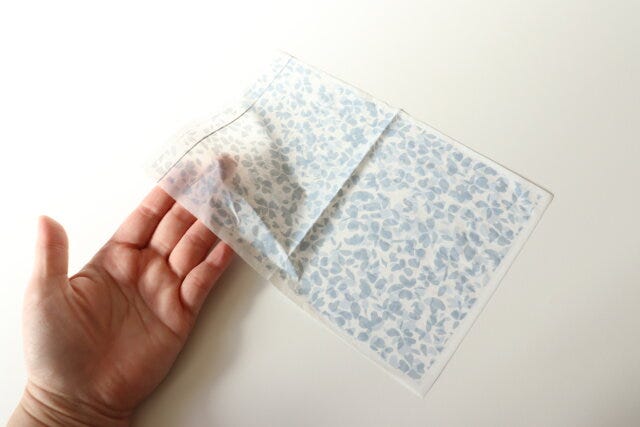 テープ付き携帯ポリ袋　サイズ感