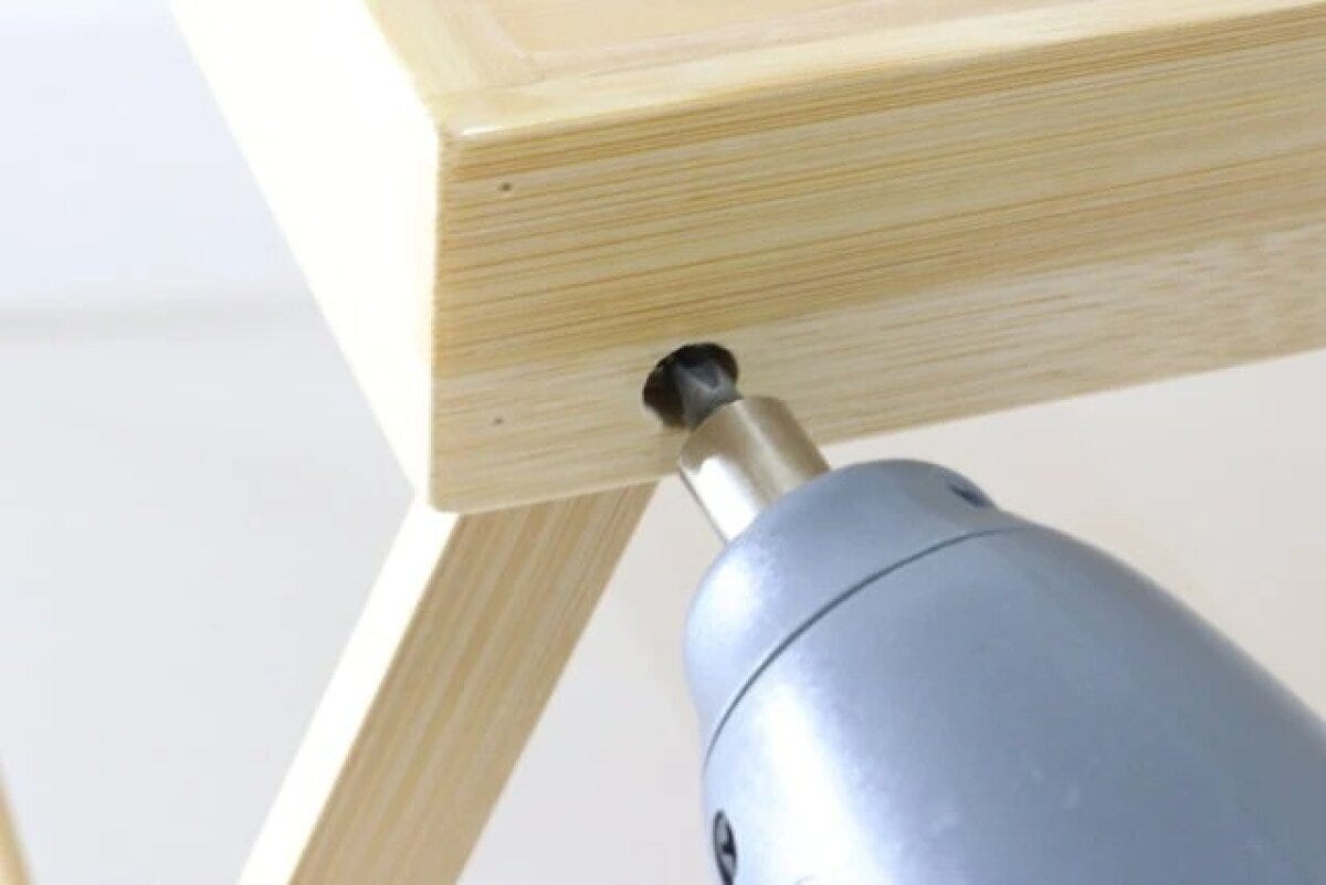 ダイソー　電動ドライバー　使用例