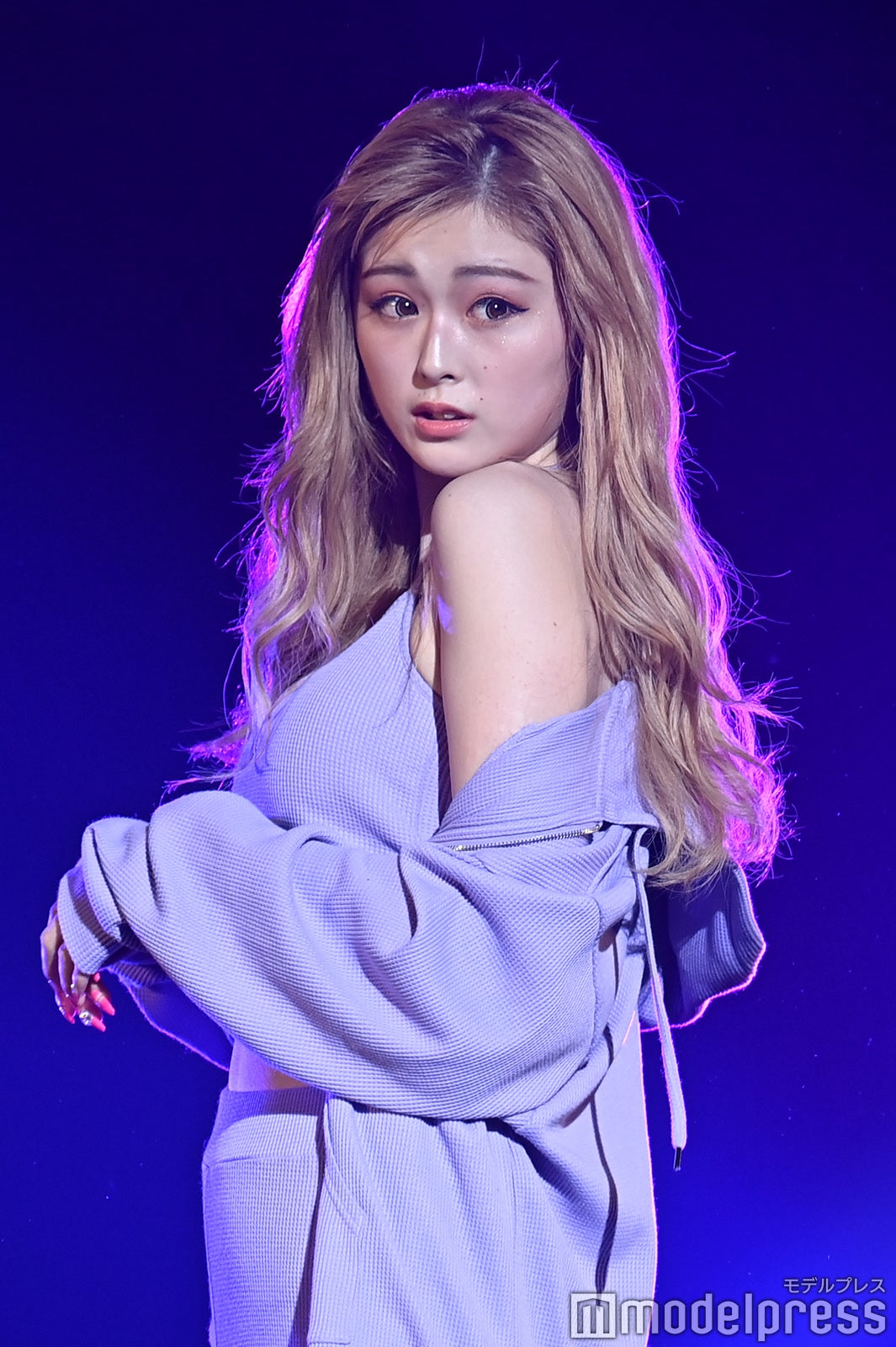 （C）モデルプレス