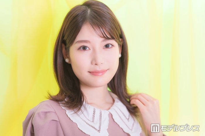 フジ竹俣紅アナ、シースルーワンピで美脚透ける「美しい」「妖精みたい」の声