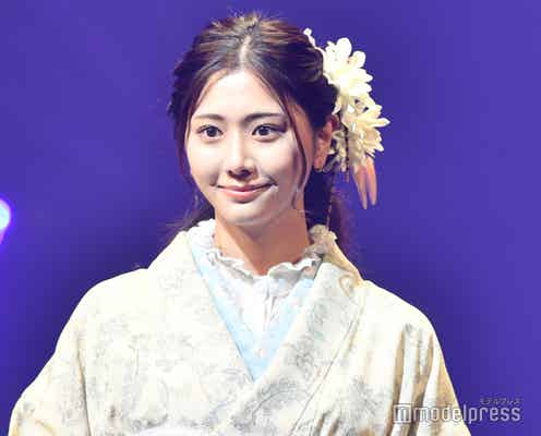 ミスコン日本代表経験で話題・斎藤恭代、純白和装で艶やかに観客魅了<FASHION LEADERS 2022>