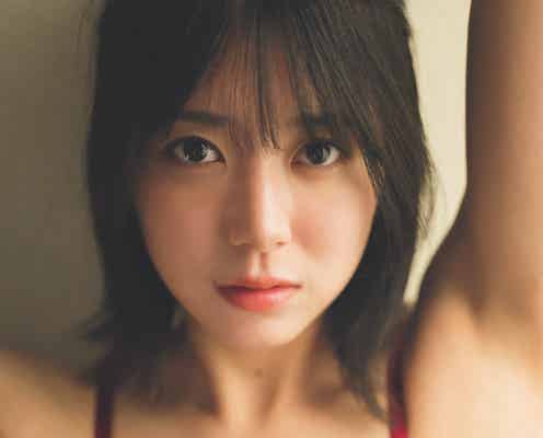 大西桃香、AKB48卒業後初グラビア 大人の表情にドキッ