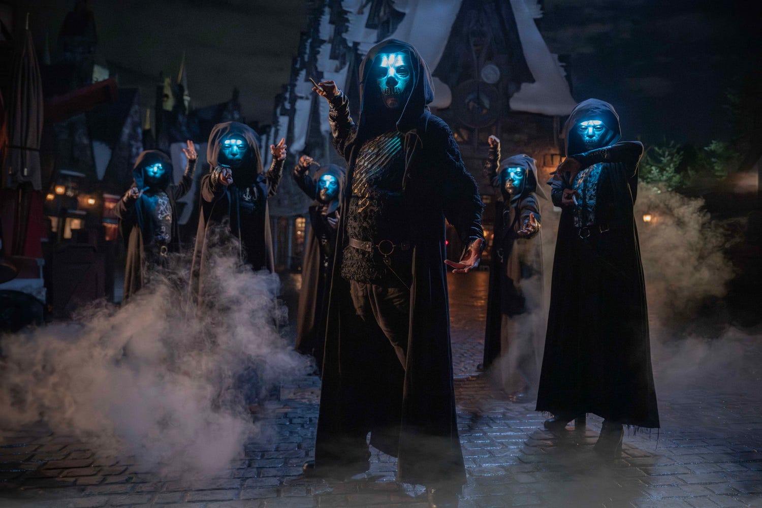 USJ“ハリポタ”エリアに8年ぶりデス・イーターが降臨!「三本の箒」には特別フード登場