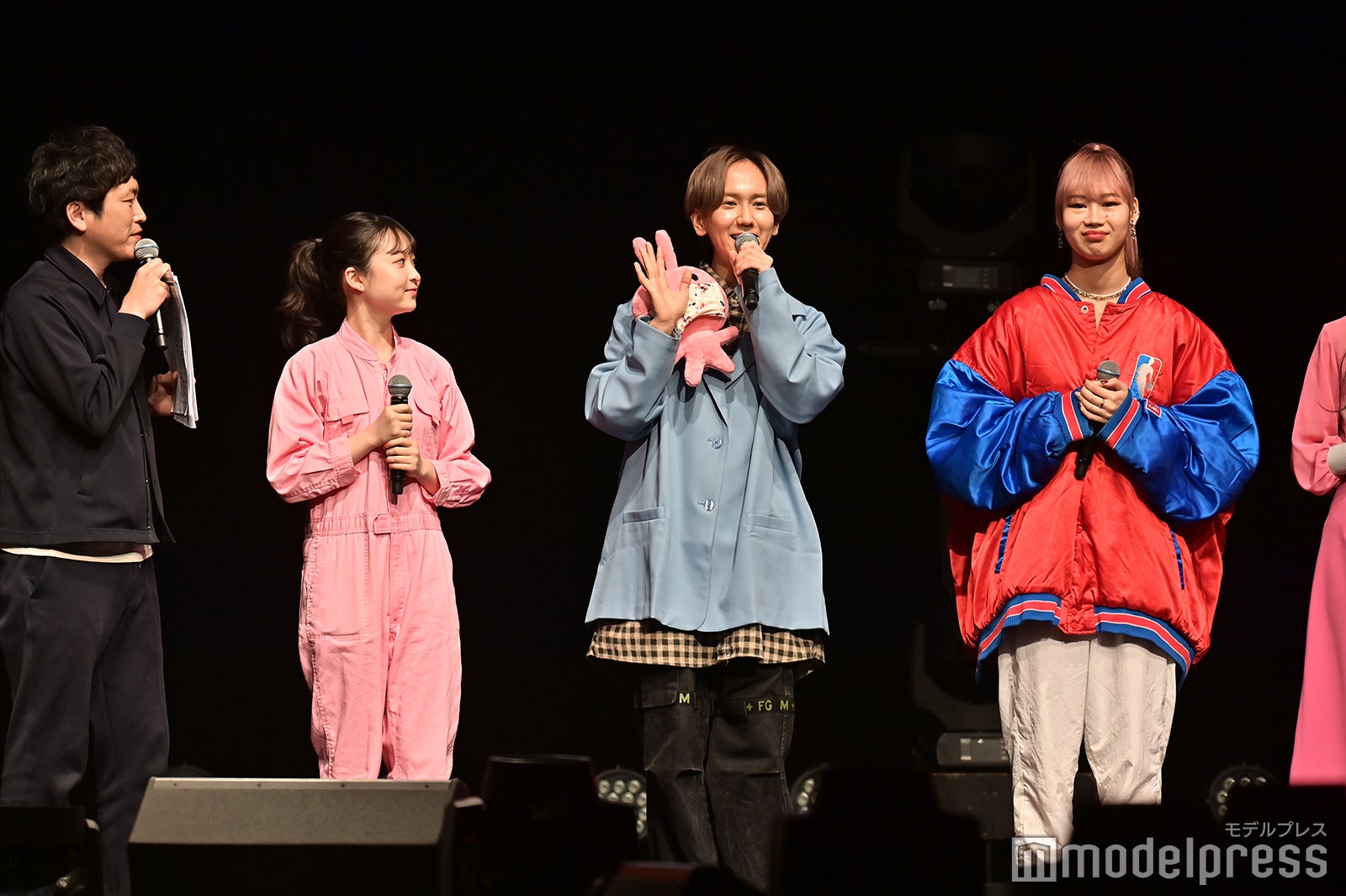 （C）モデルプレス