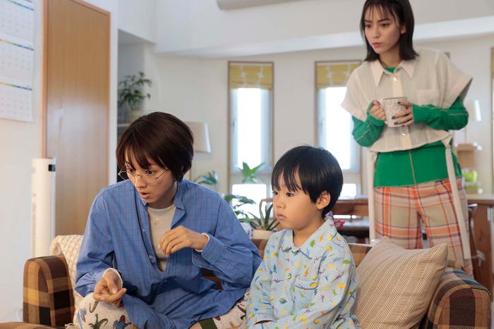 (左から)満島ひかり、川原瑛都、滝沢カレン 「未来への10カウント」第3話より(C)テレビ朝日