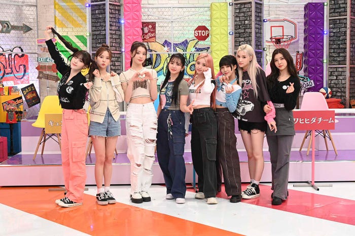 Kep1er/チェヒョン、ユジン、シャオティン、マシロ、イェソ、ヒカル、ヒュニンバヒエ、ダヨン(C)テレビ朝日