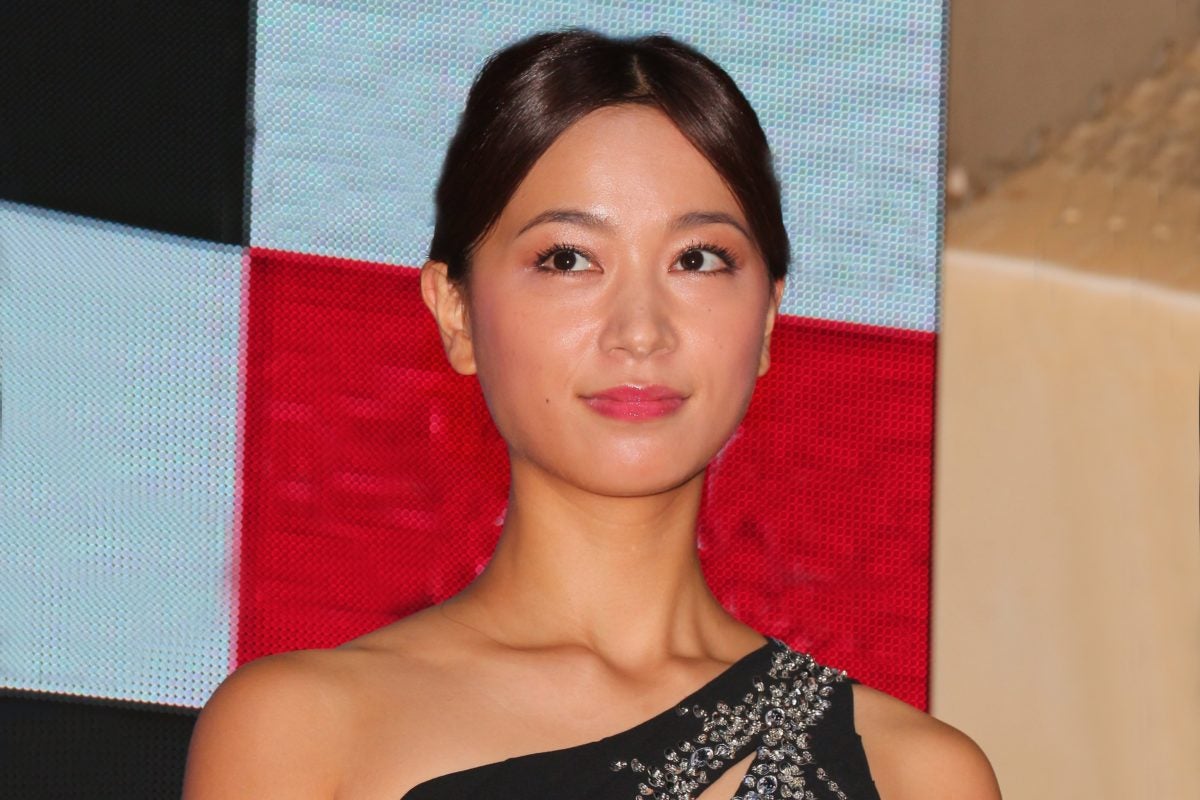 温泉で「頭にタオルのせる」には理由があった 温泉ソムリエ・高橋ユウの解説に反響