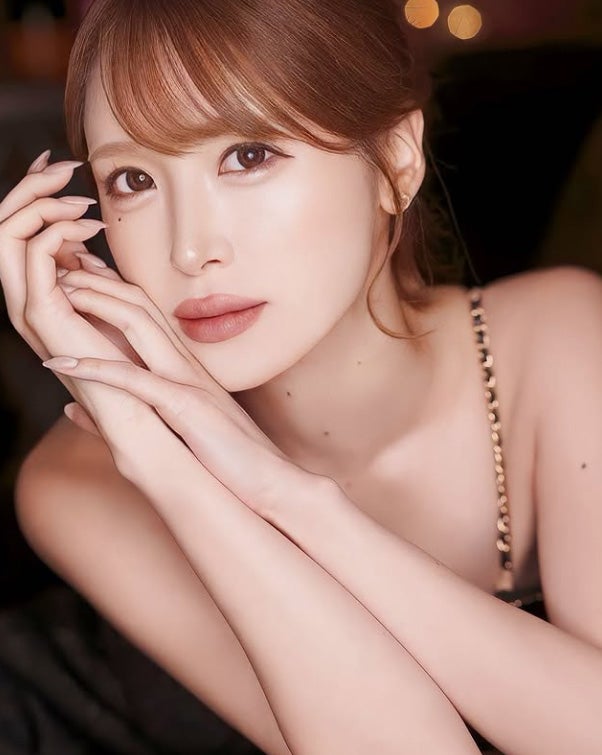 「Fillia」涼風あきInstagramより