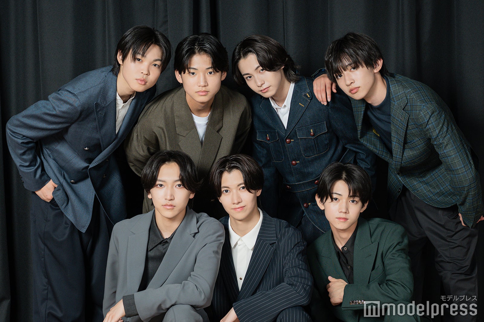 （後列左から）中澤漣、横田大雅、近藤大海、星慧音（前列左から）高田憐、大東立樹、高野秀侑／CLASS SEVEN（C）モデルプレス