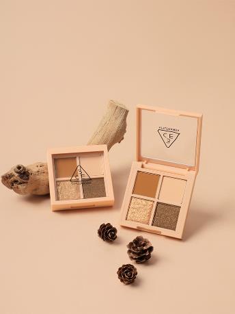 3CE MINI MULTI EYE COLOR PALETTE #ALMOND FUDGE/画像提供：STYLENANDA