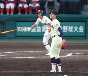 英明は春夏通じて初4強ならず 初回2点先制も大阪桐蔭に逆転負け あと一歩及ばず