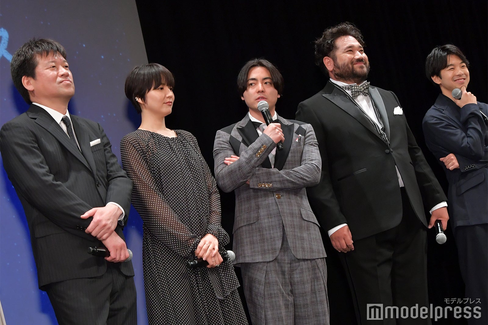 （左から）佐藤二朗、長澤まさみ、山田孝之、勝矢、太賀 （C）モデルプレス