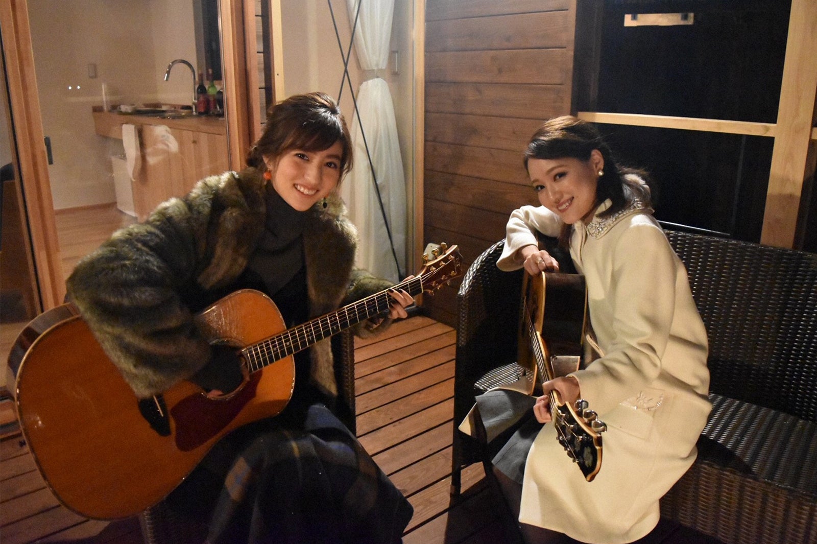 堀田茜＆chay、富士五湖で贅沢グランピング旅行　感動の涙も