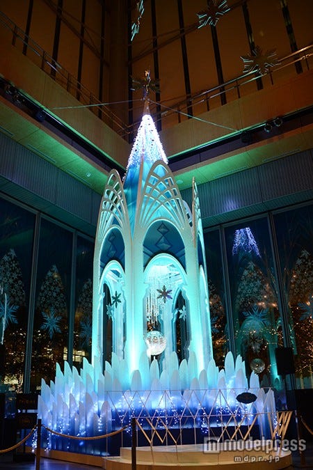 「アナと雪の女王」がテーマのツリー