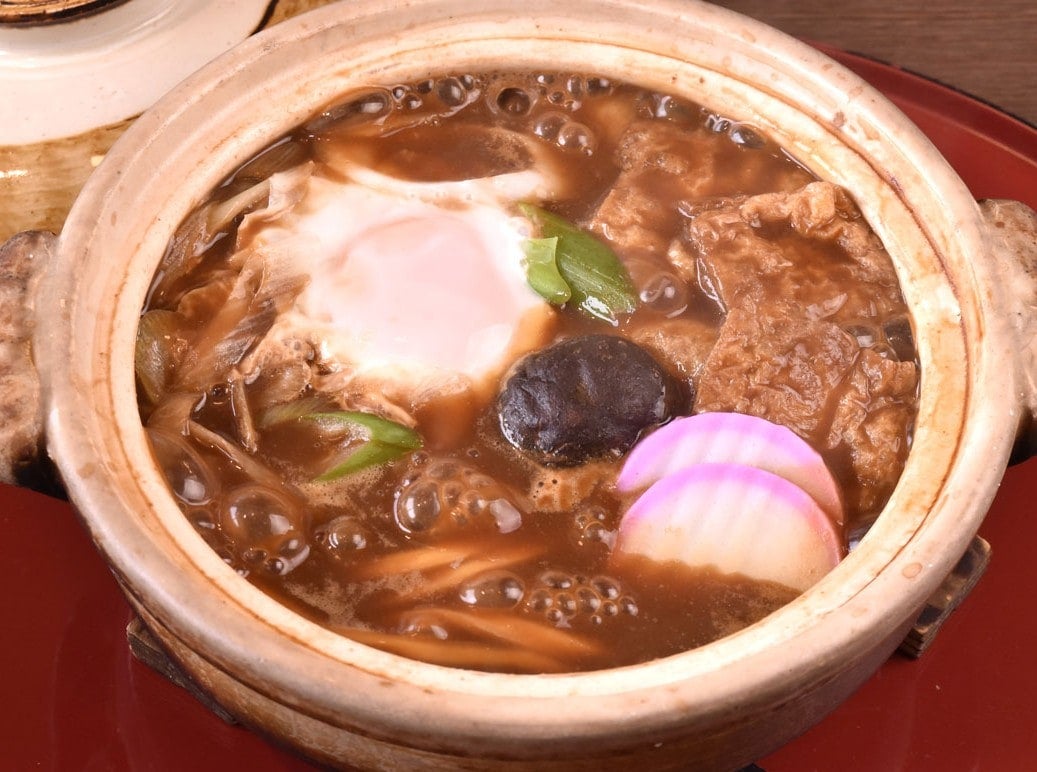 一番人気の「みそ煮込」は単品1240円（税込、以下同）。味噌かつとの合わせ技にできる「みそ煮込とんかつセット」2000円も人気