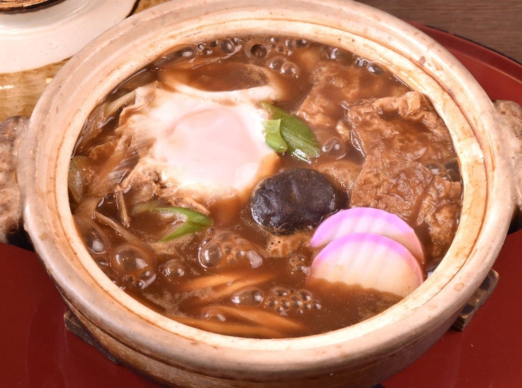 一番人気の「みそ煮込」は単品1240円（税込、以下同）。味噌かつとの合わせ技にできる「みそ煮込とんかつセット」2000円も人気