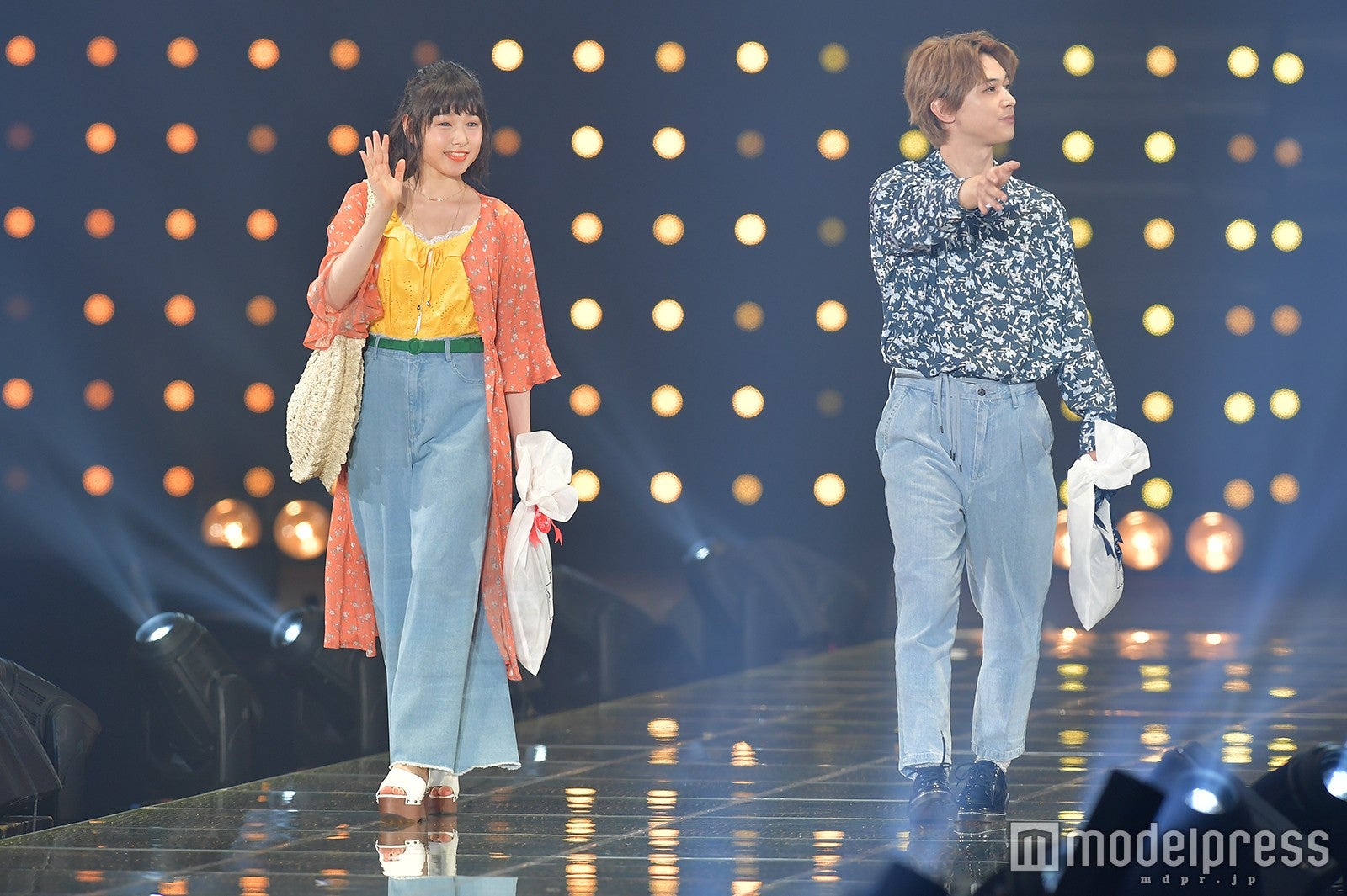 桜井日奈子、吉沢亮 （C）モデルプレス