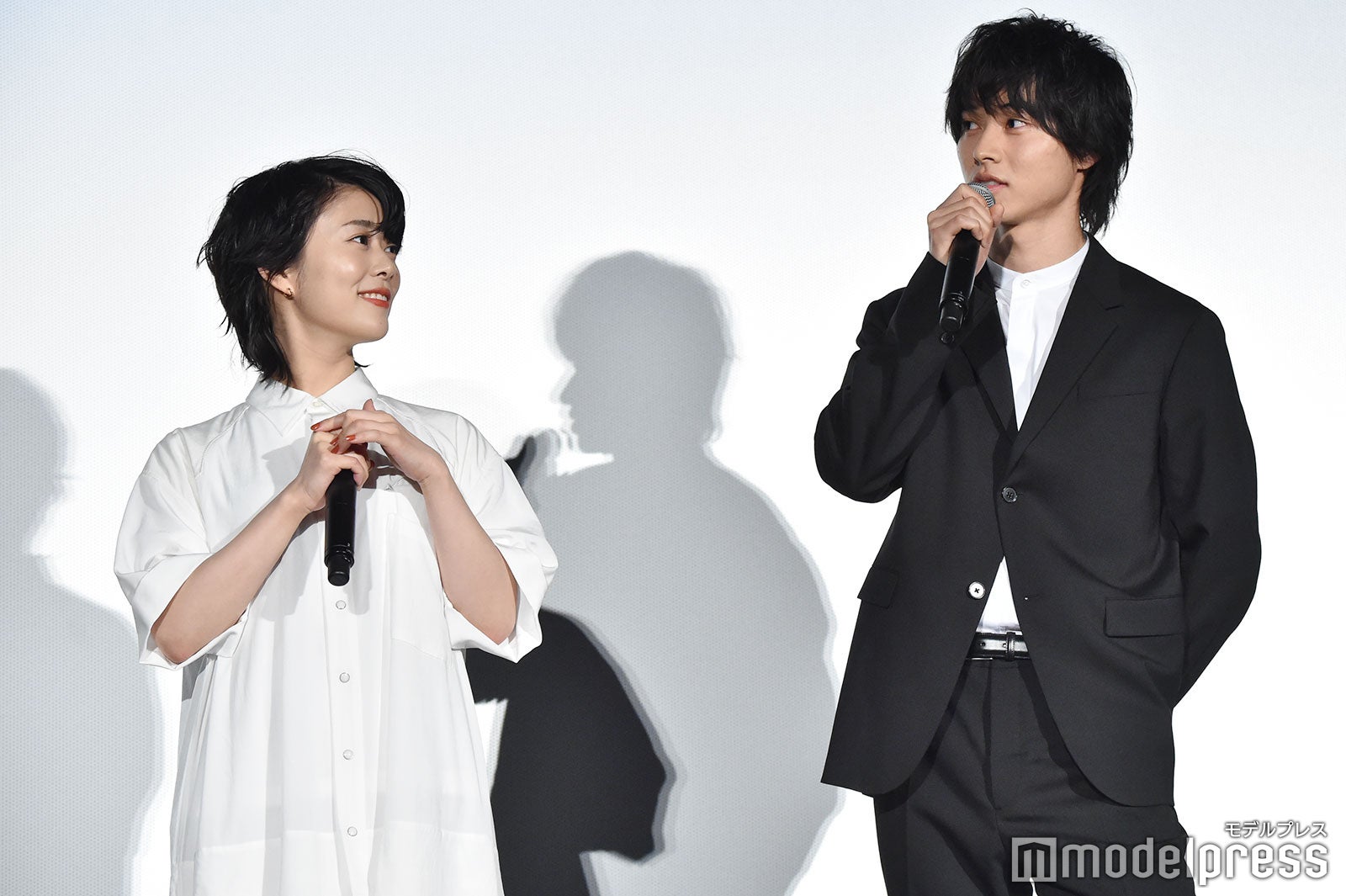 高畑充希、山崎賢人（C）モデルプレス