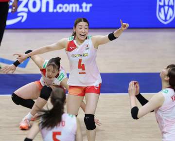 バレー女子 日本が大逆転で1次L突破 佐藤淑乃がうれし涙 ポーランドに0-2からフルセットの死闘制す 決勝大会進出