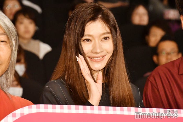 篠原涼子 (C)モデルプレス