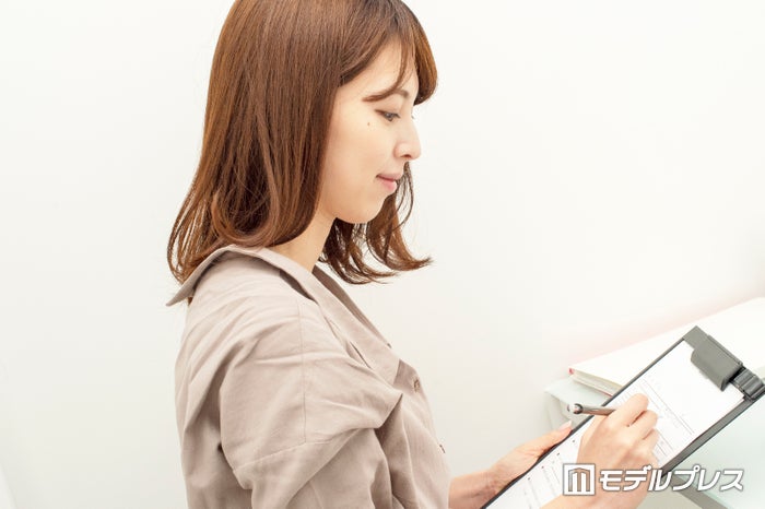 きちんと説明してもらって申し込むから、不安なし（C）ビューティーガール