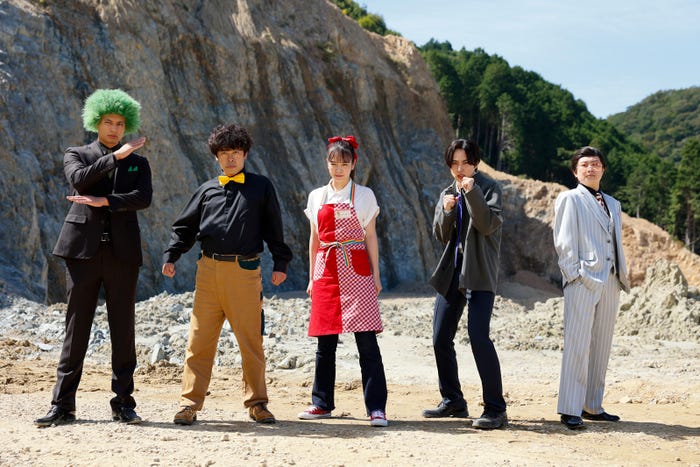 (左から)佐伯大地、ちゅうえい、横田真悠、尾崎匠海、横内亜弓(C)カンテレ