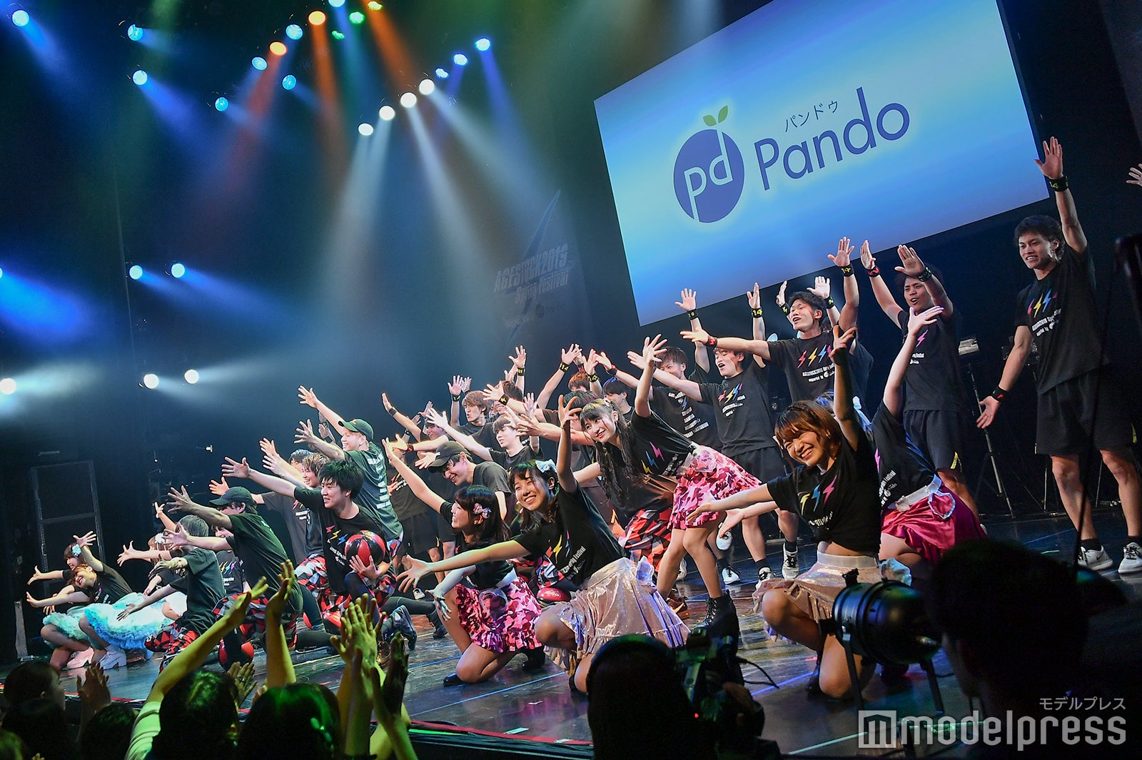 コラボステージ（C）モデルプレス