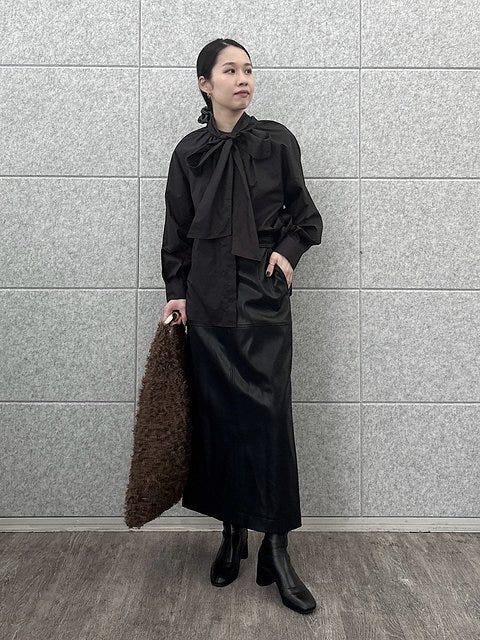 黒ブラウス コーデ 黒ブラウスコーデ1